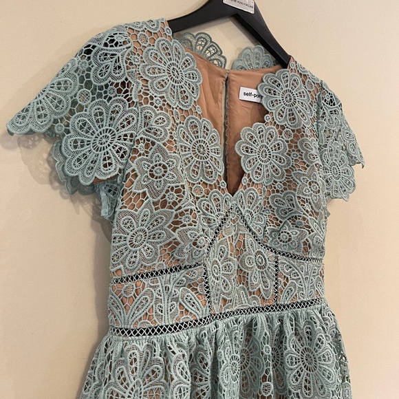 Self-Portrait Mint Floral Guipure Lace Mini Dress UK12/US8 - Picture 4 of 11